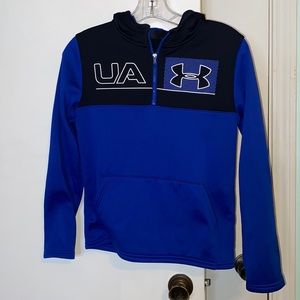 Under Armour Youth Large loose fit light weight pullover with hoodie